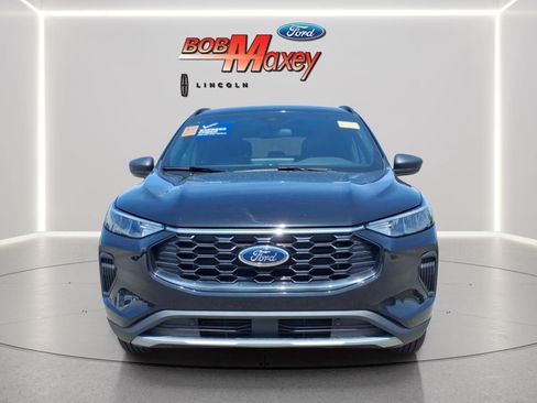 Used 2025 Ford Escape ST-Line w/ Tech Pack #1 AWD/4WD image 2