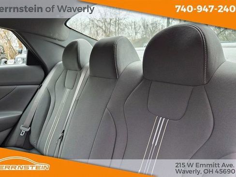 Used 2024 Hyundai Elantra SEL image 24