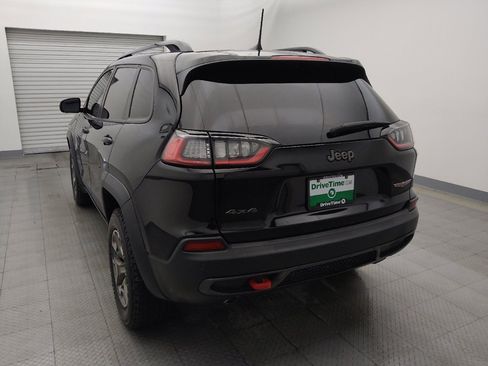 Used 2022 Jeep Cherokee Trailhawk image 6