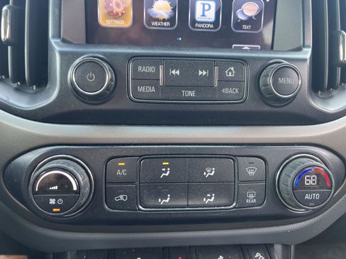 Used 2016 Chevrolet Colorado Z71 image 15