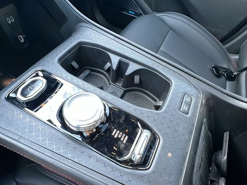 Used 2024 Jeep Wagoneer Launch Edition image 31