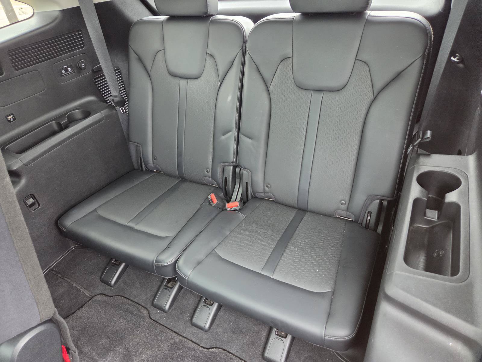 Used 2021 Kia Sorento S w/ Panoramic Sunroof Package FWD image 14