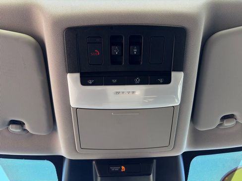 Certified 2021 Nissan Rogue SL w/ Premium Package image 23