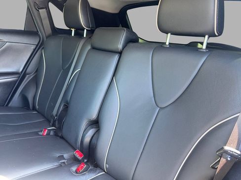 Used 2015 Toyota Venza XLE w/ XLE Premium Package FWD image 21