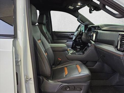 Used 2023 GMC Sierra 1500 AT4 w/ AT4 Premium Package AWD/4WD image 16