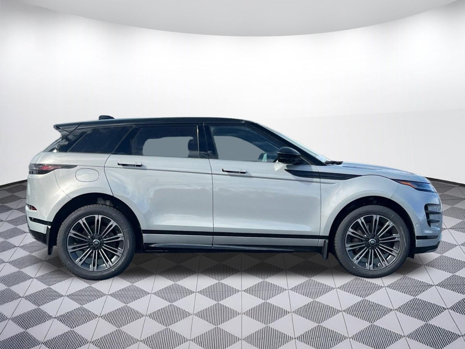 New 2026 Land Rover Range Rover Evoque Dynamic SE AWD/4WD image 6