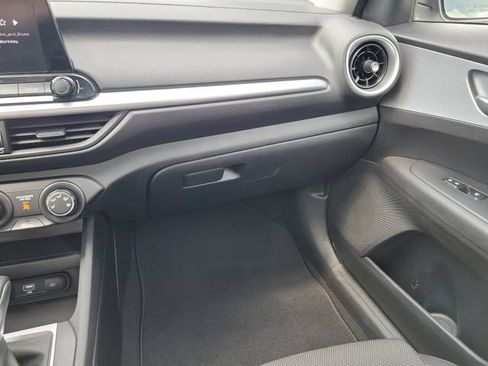 Used 2024 Kia Forte LXS FWD image 31
