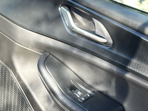 Used 2023 Jeep Grand Cherokee Laredo image 30