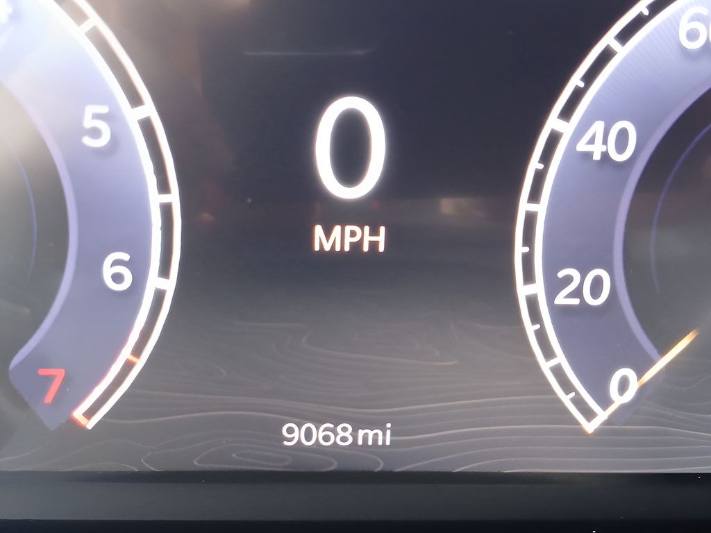 Used 2025 Jeep Grand Cherokee L Altitude AWD/4WD image 15