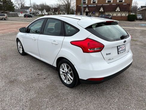 Used 2016 Ford Focus SE FWD image 5