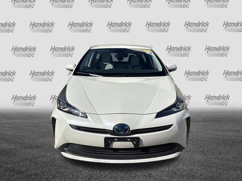 Used 2019 Toyota Prius XLE image 3