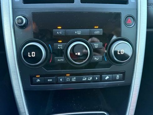 Used 2016 Land Rover Discovery Sport SE AWD/4WD image 14