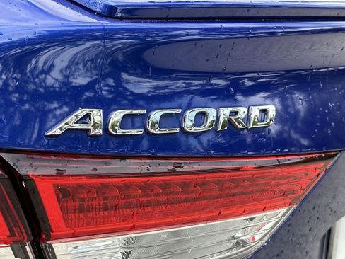 Used 2019 Honda Accord Sport image 8