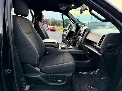 Used 2016 Ford F150 XLT w/ Equipment Group 302A Luxury AWD/4WD image 12