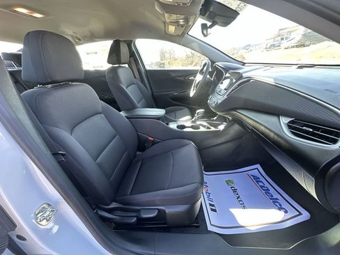 Used 2024 Chevrolet Malibu LT w/ Sport Edition image 23