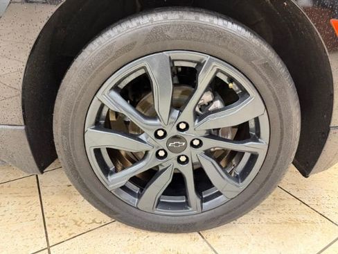 Used 2023 Chevrolet Equinox RS FWD image 21