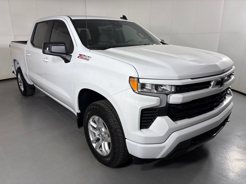 New 2026 Chevrolet Silverado 1500 RST w/ Z71 Off-Road Package AWD/4WD image 2