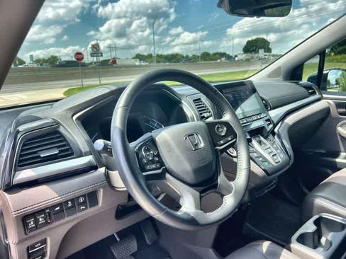 Used 2023 Honda Odyssey Touring image 15