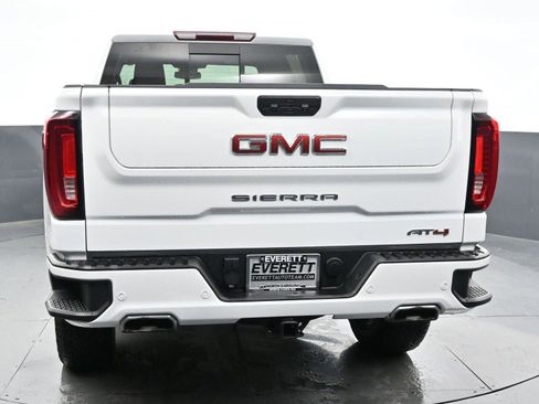 Used 2024 GMC Sierra 1500 AT4 w/ AT4 Preferred Package image 6