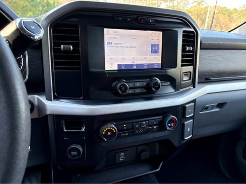 Used 2023 Ford F150 XLT image 8