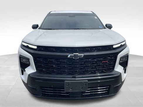 Used 2025 Chevrolet Traverse RS w/ LPO, Floor Liner Package AWD/4WD image 23