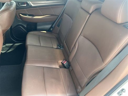 Used 2017 Subaru Outback 3.6R Touring w/ Popular Package #5A image 17