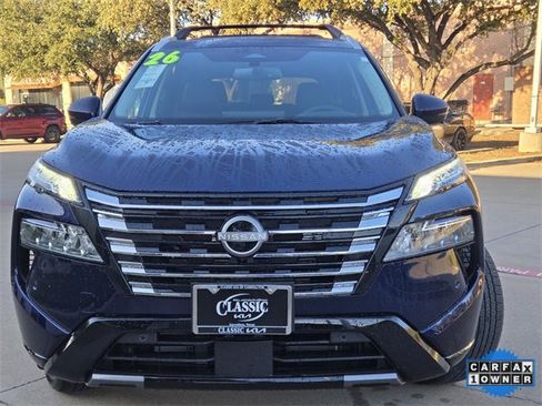 Used 2026 Nissan Rogue Platinum w/ Platinum Premium Package image 2