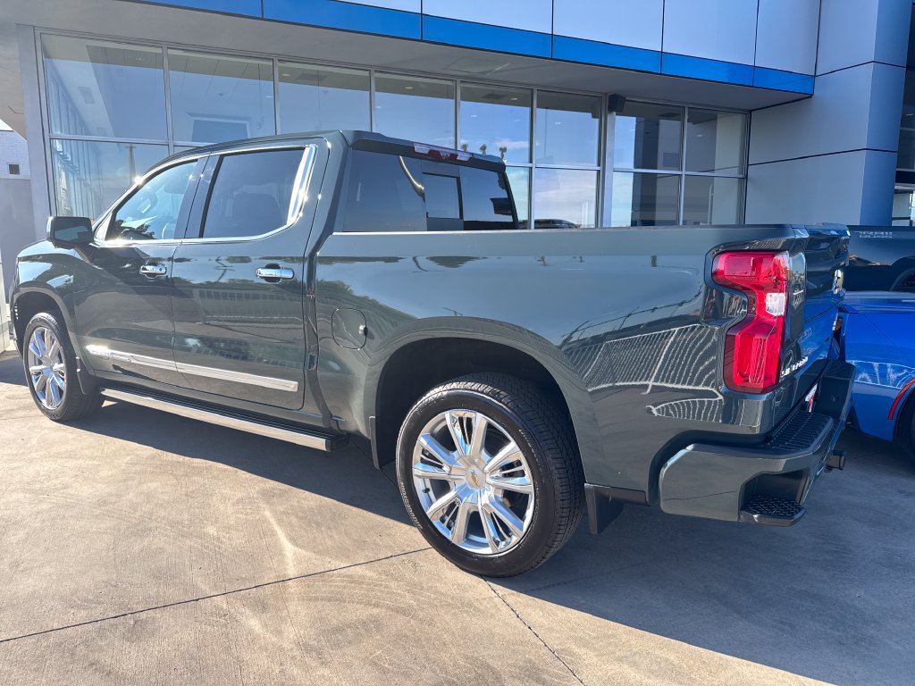 Used 2026 Chevrolet Silverado 1500 High Country AWD/4WD image 7