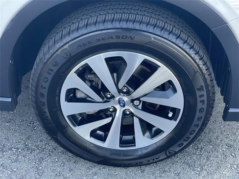 Used 2022 Subaru Outback Premium image 38