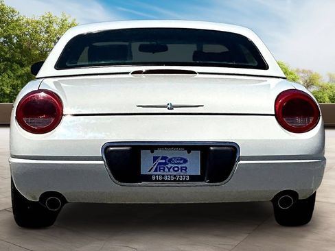 Used 2002 Ford Thunderbird RWD image 4