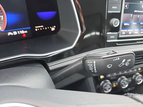 Used 2022 Volkswagen Jetta SE image 20