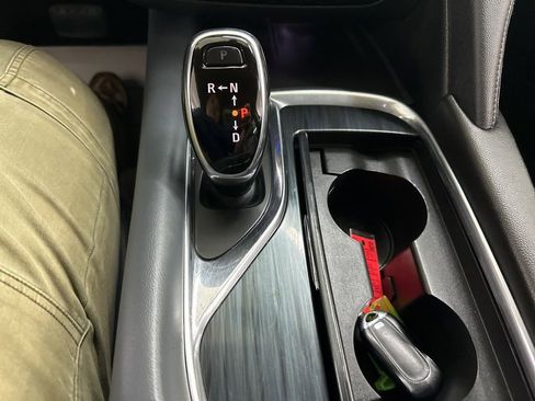 Used 2019 Buick Enclave Essence AWD/4WD image 48