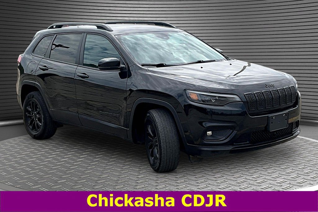 Used 2023 Jeep Cherokee Altitude Lux AWD/4WD image 3