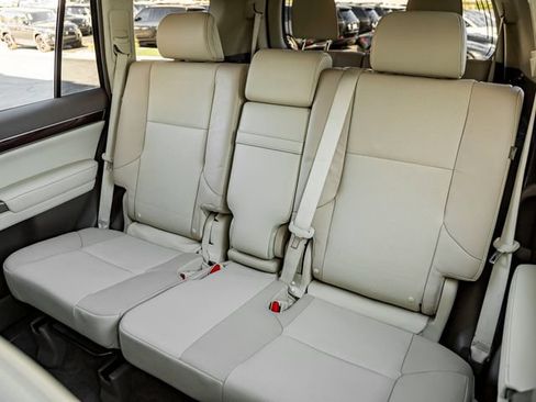 Used 2019 Lexus GX 460 Premium w/ Premium Package AWD/4WD image 25