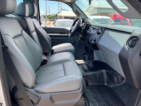 Used 2016 Ford F250 XL RWD image 3