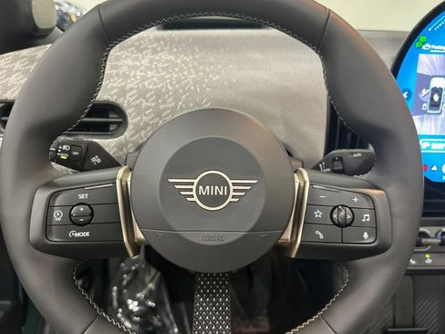 Used 2025 MINI Cooper S FWD image 26