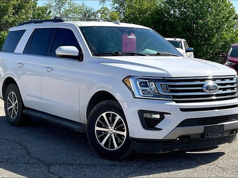 Used 2020 Ford Expedition XLT w/ Equipment Group 201A AWD/4WD image 1