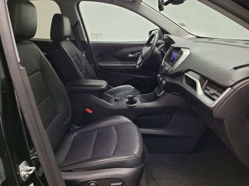 Used 2024 GMC Terrain SLT image 21