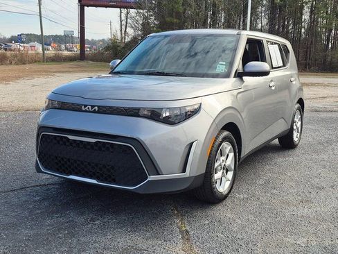 Used 2024 Kia Soul LX w/ Option Group 015 image 6