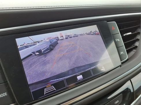 Used 2020 Buick Enclave Premium w/ Sun and Sites Package FWD image 24
