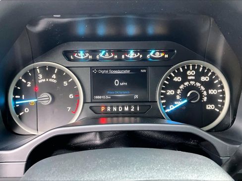 Used 2016 Ford F150 XLT w/ Equipment Group 302A Luxury image 24