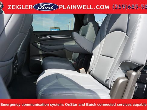 Used 2024 Buick Enclave Essence w/ Experience Buick Package AWD/4WD image 12