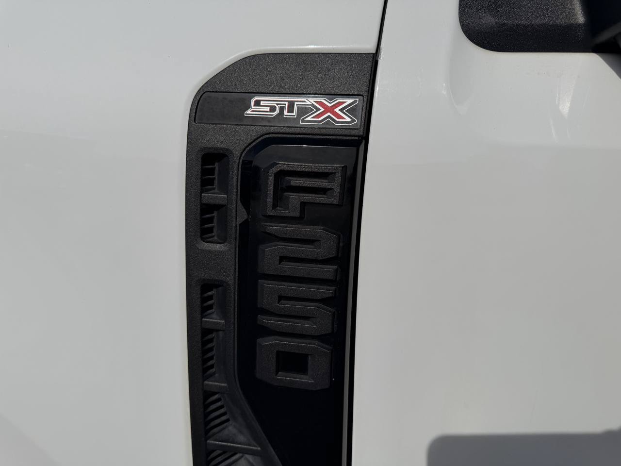 Used 2024 Ford F250 XL w/ STX Appearance Package AWD/4WD image 14