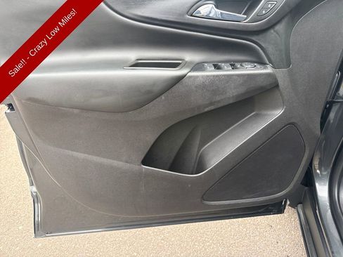 Used 2019 Chevrolet Equinox LT image 10