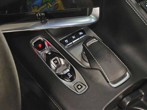 Used 2023 Chevrolet Corvette Stingray Premium Conv w/ Z51 Performance Package RWD image 12
