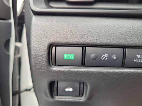 Used 2024 Nissan Sentra S FWD image 24