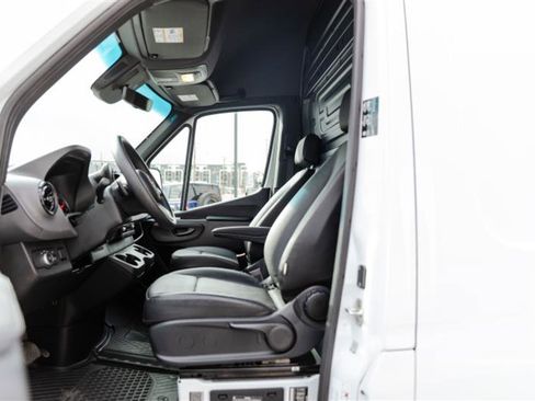 Used 2024 Mercedes-Benz Sprinter 3500 image 13