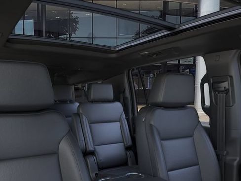New 2026 Chevrolet Suburban Z71 w/ Comfort Package AWD/4WD image 24