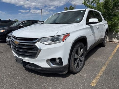 Used 2018 Chevrolet Traverse LT AWD/4WD image 2