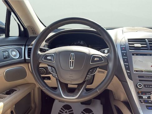 Used 2017 Lincoln MKZ Reserve w/ Luxury Package FWD image 12